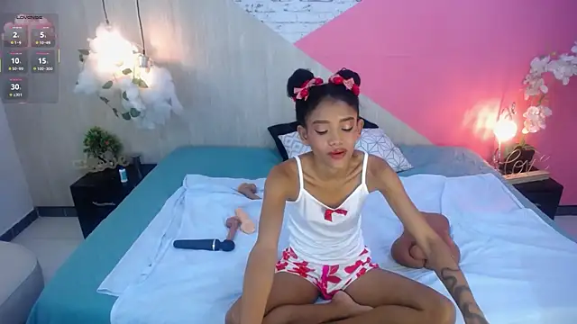 adisson petite1 online show from February 13, 5:58 pm