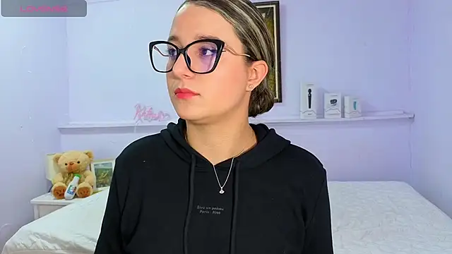 katiaa lovv online show from October 6, 12:00 pm