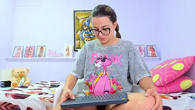 katiaa lovv online show from November 6, 12:11 pm