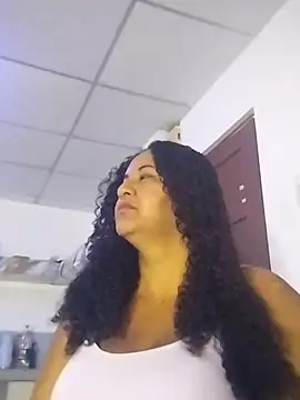 MEYBELLATINA online show from March 2, 8:37 pm