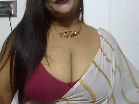 aarohee9 online show from July 10, 7:03 pm