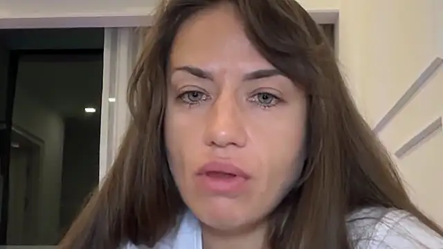 Roriann online show from February 5, 12:19 pm