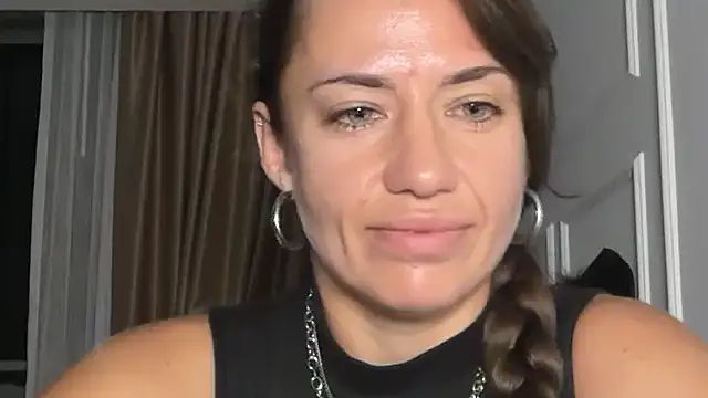 Roriann online show from February 22, 4:19 pm