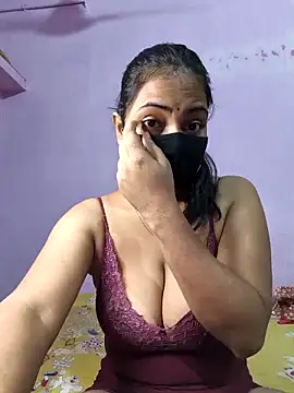 Snapshot of Queen_Shanayaa chatting on October 16, 8:33 pm Queen Shanayaa online show from October 16, 8:33 pm