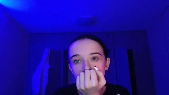 Emilia Light online show from November 7, 6:19 am