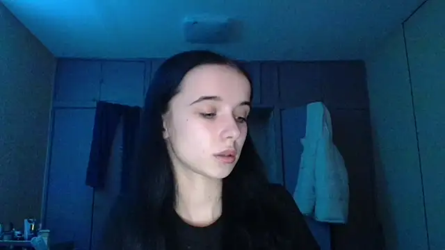 Emilia Light online show from December 19, 12:41 pm