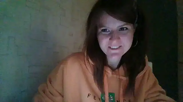 Arivonne online show from April 4, 11:58 pm