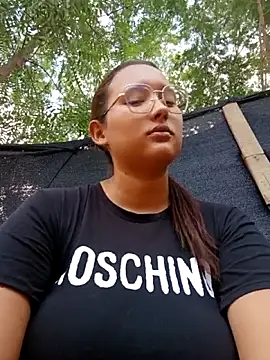 young dairy01 online show from November 29, 1:15 pm