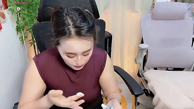 NEWONETO online show from March 28, 3:11 pm