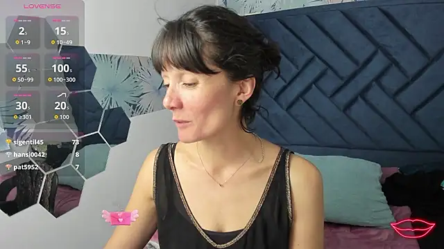 Valery More   online show from February 12, 4:30 pm