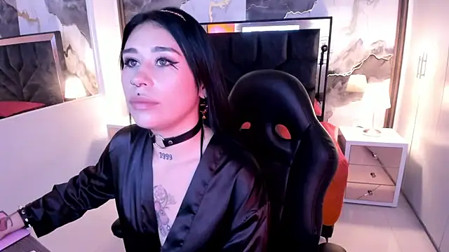 SusanVilla online show from May 16, 8:08 pm