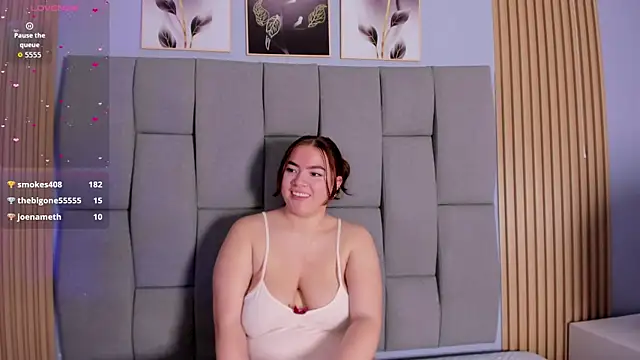 Kandyfrees  online show from January 11, 6:13 pm