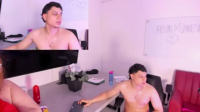 Kandyfrees  online show from January 10, 6:12 pm