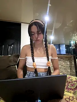 Snapshot of lunaa_kiss19 chatting on October 14, 3:42 am lunaa kiss19 online show from October 14, 3:42 am