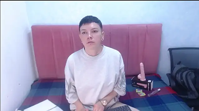 alexmadisoncm101 online show from November 11, 7:11 pm