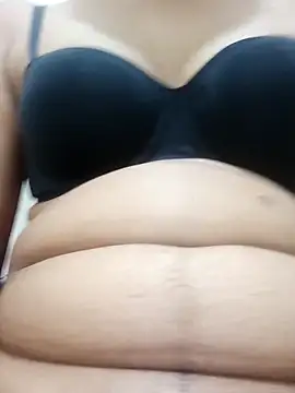 sweetysmita online show from April 28, 2:54 pm