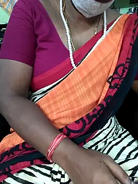Snapshot of Tamilselviroja- chatting on October 6, 4:23 pm Tamilselviroja- online show from October 6, 4:23 pm