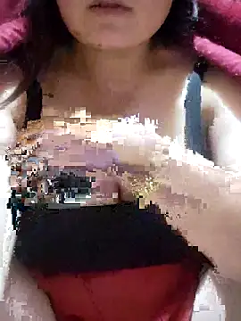 linhmiucute online show from November 6, 12:33 pm