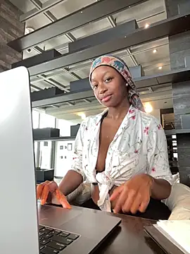 tia   fox online show from January 18, 8:05 pm