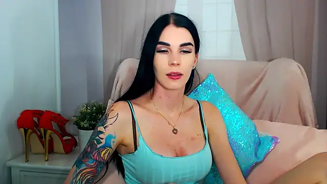 Snapshot of SofiiaBeauty chatting on October 21, 7:18 pm SofiiaBeauty online show from October 21, 7:18 pm