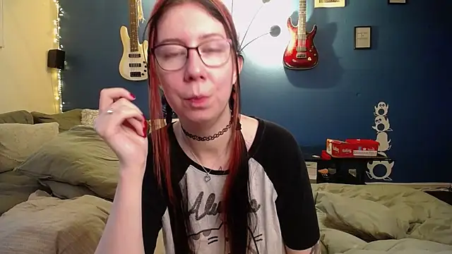 Snapshot of TattooedGirls chatting on October 10, 7:57 am TattooedGirls online show from October 10, 7:57 am