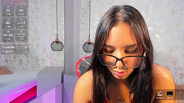 Luciaoregon online show from November 1, 1:48 pm