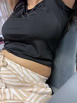 fthkd5556 online show from April 2, 9:34 pm