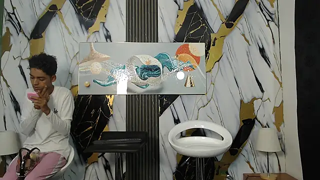 VERY HOT GUYS online show from March 25, 1:11 am