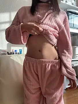 mia2 jp online show from February 1, 11:14 pm