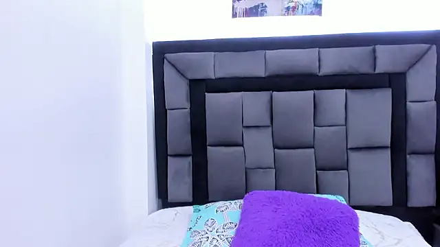 mia fox4 online show from January 9, 12:09 pm