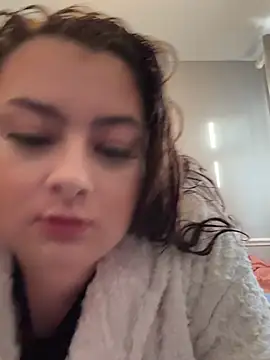 MadelineLeah online show from June 5, 6:47 pm