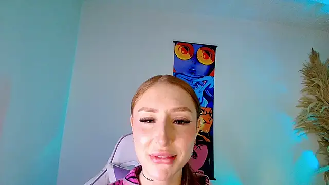 Bennuluspeach  online show from May 27, 11:07 am