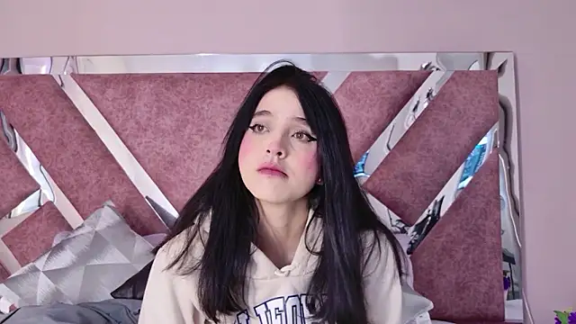 MeganR  online show from March 25, 11:13 am