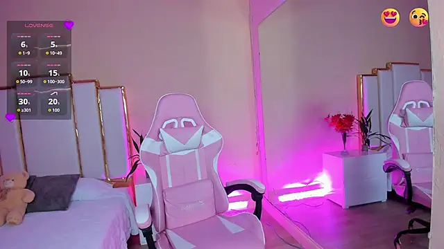 AnnaSwift  online show from February 25, 1:42 pm