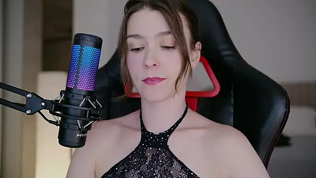 WowHelloAlice online show from February 15, 2:36 am