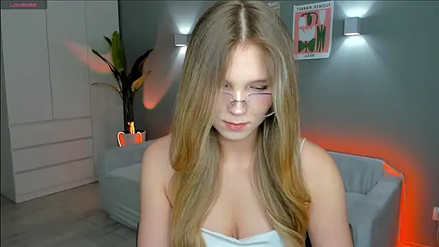 linakorvin online show from December 18, 1:38 pm