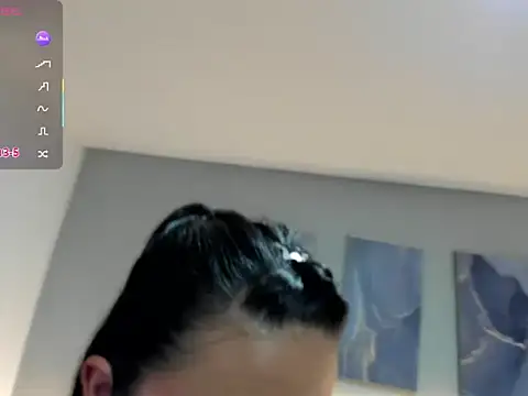 Julieta Slav3 online show from February 23, 8:30 pm