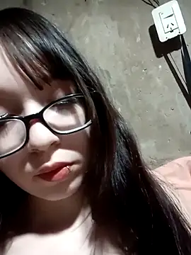 miaahot69 online show from November 3, 9:24 am