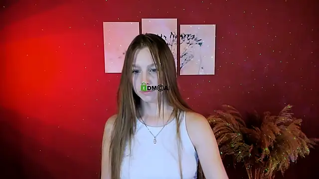Snapshot of esme_moore_ chatting on October 10, 10:09 am esme moore  online show from October 10, 10:09 am