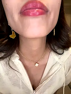 Snapshot of rena_rena_rena chatting on October 3, 4:45 pm rena rena rena online show from October 3, 4:45 pm