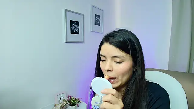 victoria stern online show from October 22, 2:44 pm