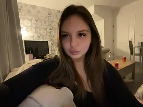 EllaStarrxxx online show from March 7, 11:34 pm