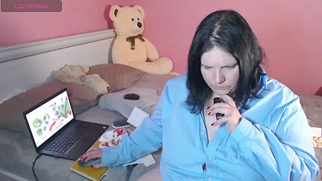  alexandra ray  online show from December 13, 7:53 pm