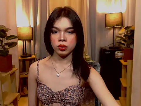 TWINKTRANSSHANEL online show from February 17, 10:36 am