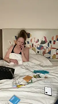 amandatheblondewife online show from February 25, 3:38 am