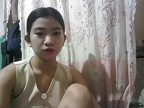 Hot Lina31 online show from December 2, 4:42 pm