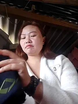 pi-pi-00 online show from December 5, 2:33 am