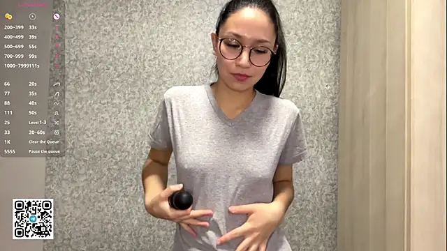 CherryDreamers online show from October 17, 8:17 am