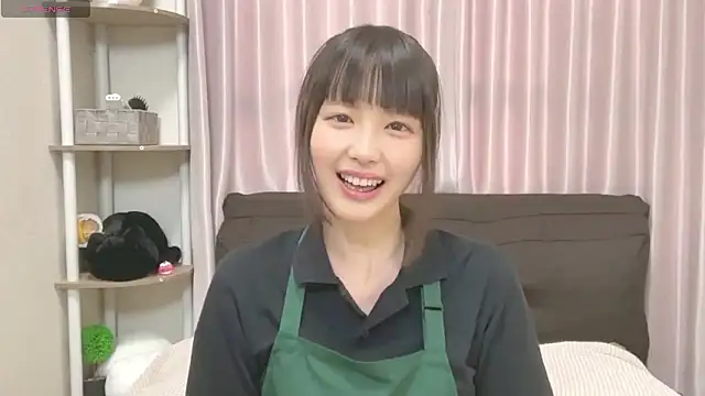 Snapshot of mai-chan_ chatting on October 24, 2:40 am mai-chan online show from October 24, 2:40 am