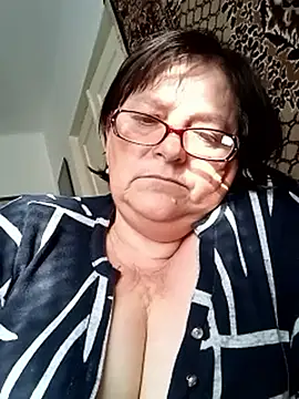 MilaCold5443 online show from April 1, 1:52 pm